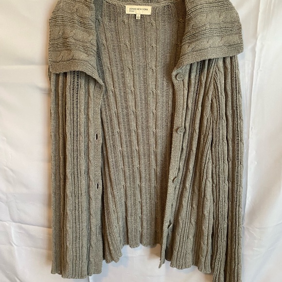 Grey Sweater - Picture 4 of 7